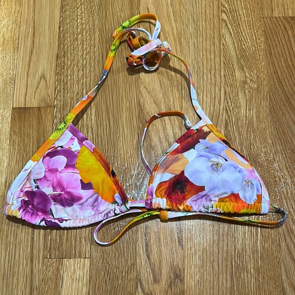 Aerie Floral Bikini Top - Picture 1 of 3